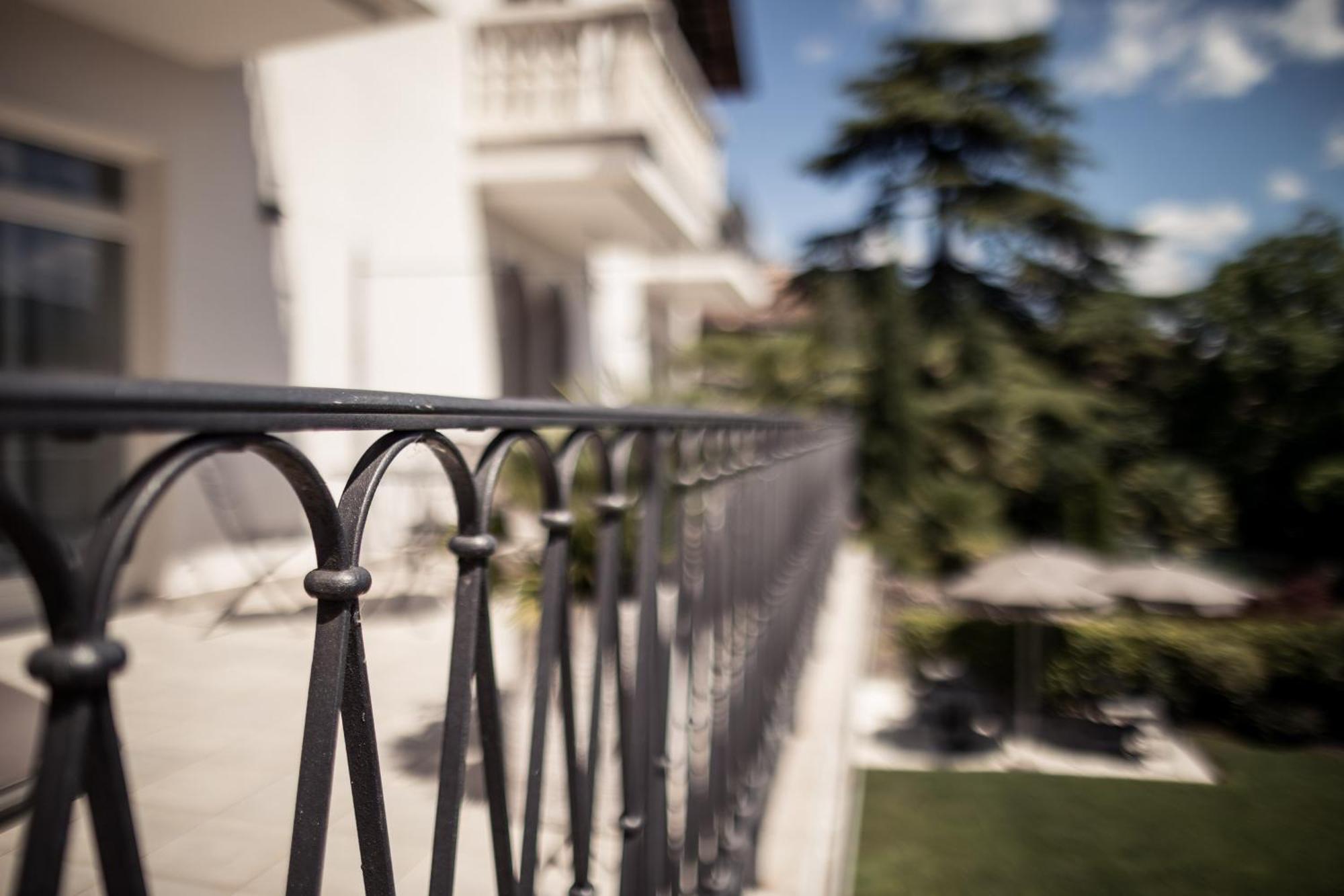 Romantik Hotel Jagdhof Caldaro Exterior photo